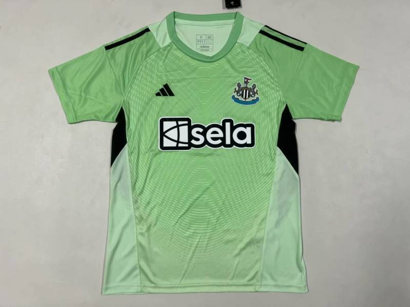 Newcastle Goalkeeper kit 25/26