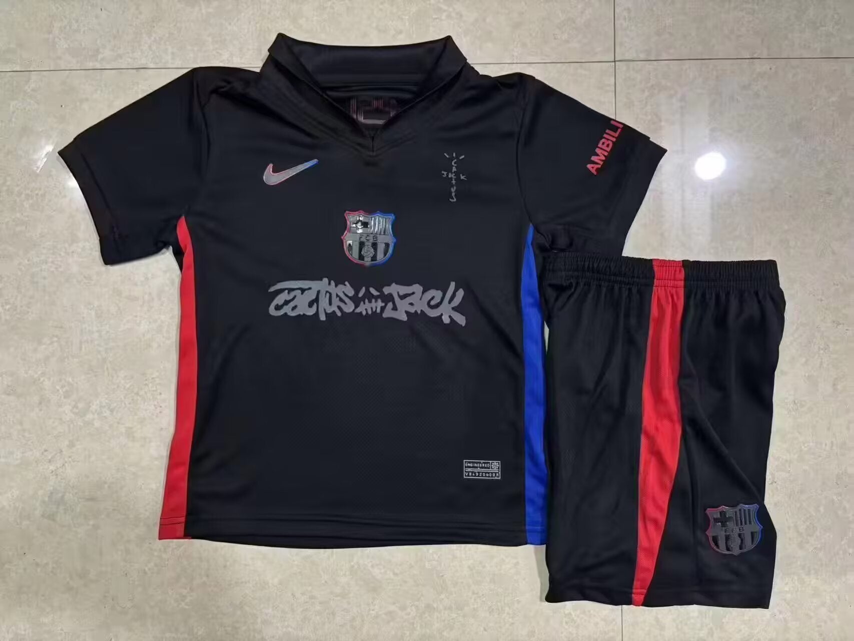 Barcelona KIDS Travis Scott Kit